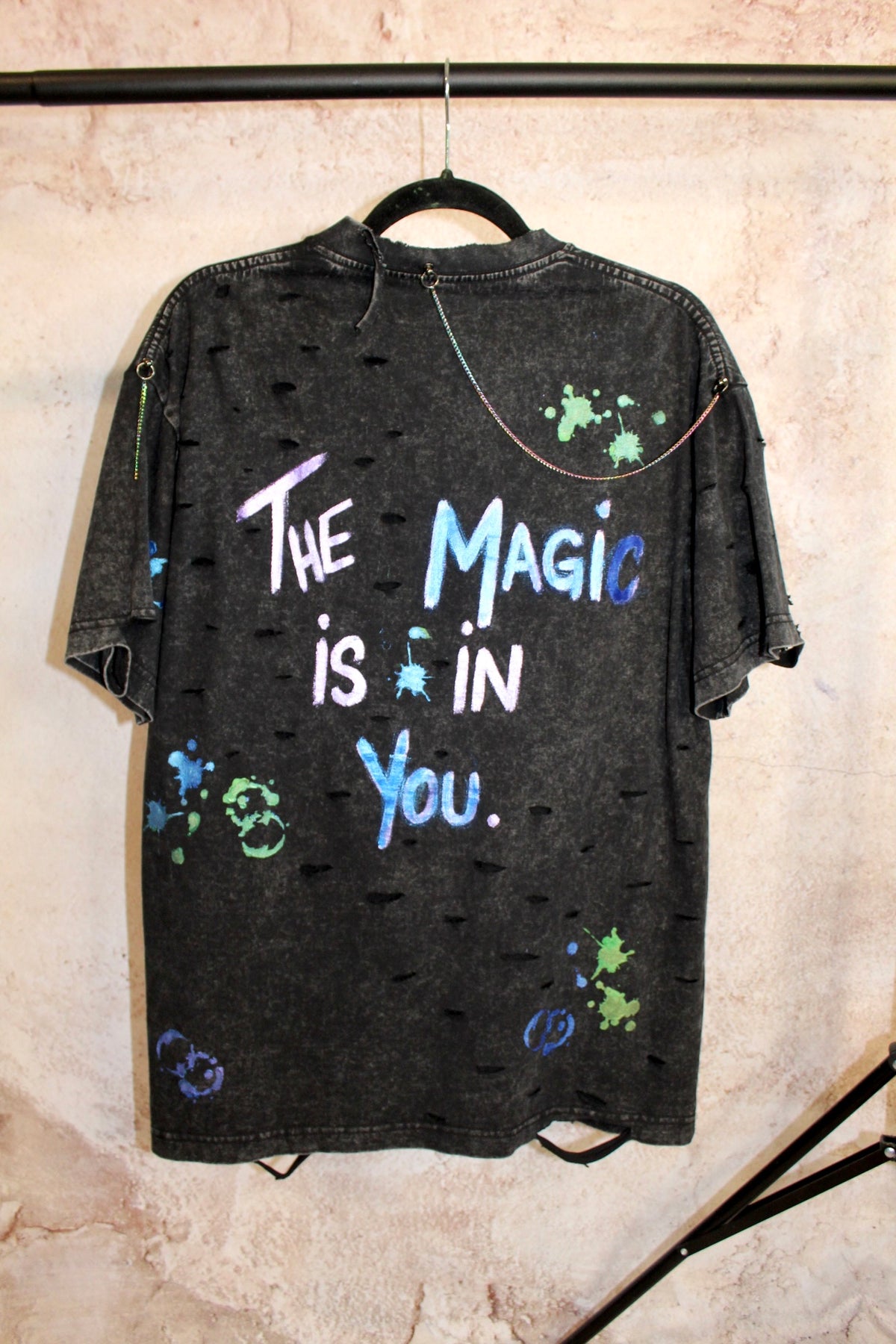 Magic T-shirt